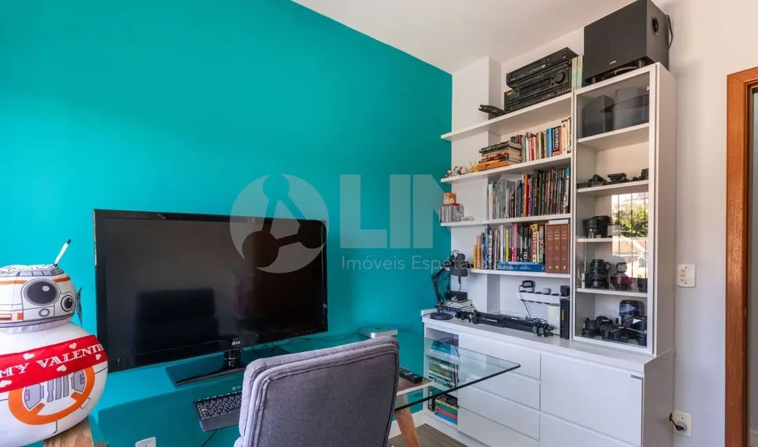 Apartamento com 3 quartos à venda, 81m2 em Passo da Areia, Porto Alegre - RS - imagem 8 Foto 8 de Apartamento com 3 quartos à venda, 81m2 em Passo da Areia, Porto Alegre - RS