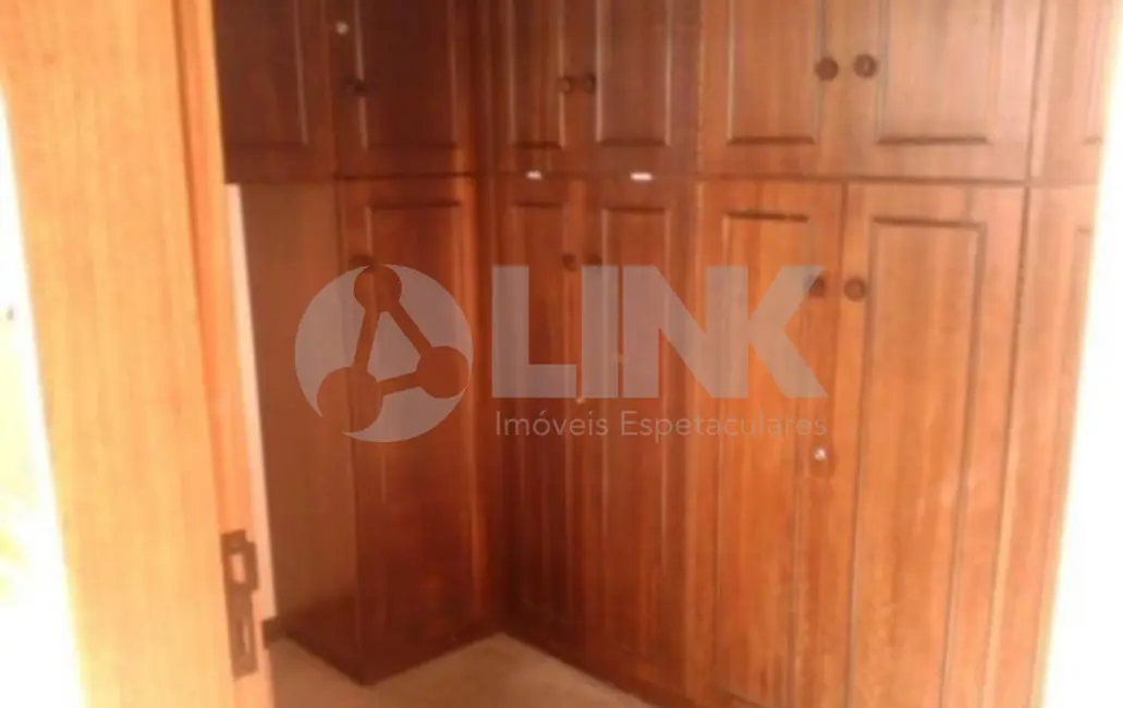 Apartamento com 3 quartos à venda, 131m2 em Petrópolis, Porto Alegre - RS - imagem 5 Foto 5 de Apartamento com 3 quartos à venda, 131m2 em Petrópolis, Porto Alegre - RS