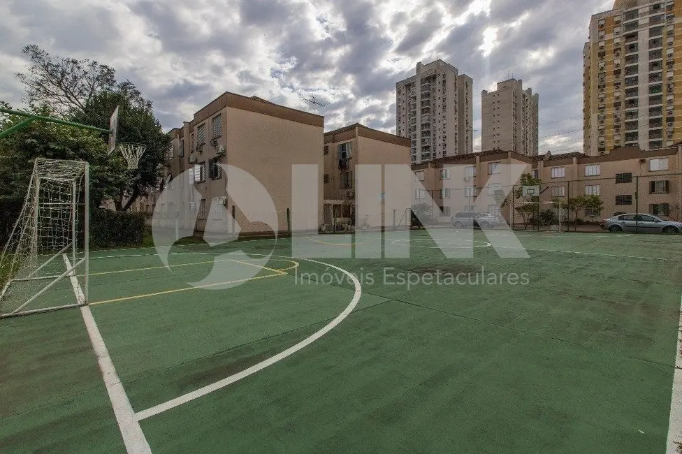 Apartamento com 3 quartos à venda, 74m2 em Passo da Areia, Porto Alegre - RS - imagem 8 Foto 8 de Apartamento com 3 quartos à venda, 74m2 em Passo da Areia, Porto Alegre - RS