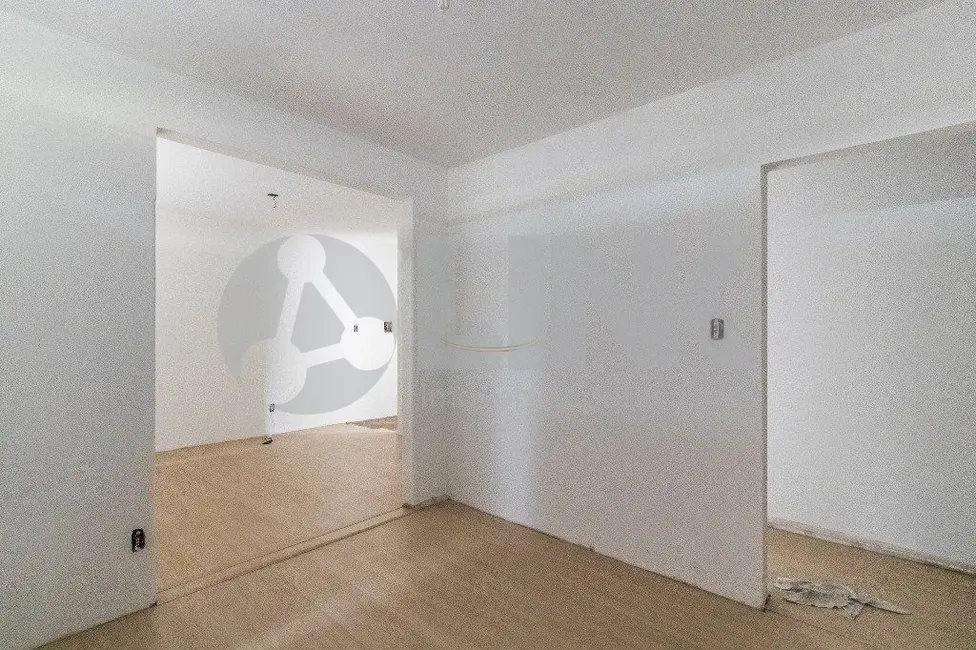 Apartamento com 3 quartos à venda, 74m2 em Passo da Areia, Porto Alegre - RS - imagem 5 Foto 5 de Apartamento com 3 quartos à venda, 74m2 em Passo da Areia, Porto Alegre - RS