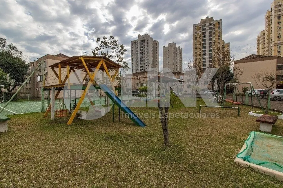 Apartamento com 3 quartos à venda, 74m2 em Passo da Areia, Porto Alegre - RS - imagem 9 Foto 9 de Apartamento com 3 quartos à venda, 74m2 em Passo da Areia, Porto Alegre - RS
