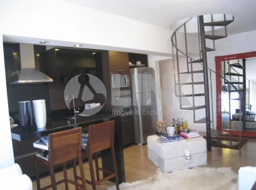Apartamento com 1 quarto à venda, 117m2 em Moinhos de Vento, Porto Alegre - RS - imagem 4 Foto 4 de Apartamento com 1 quarto à venda, 117m2 em Moinhos de Vento, Porto Alegre - RS