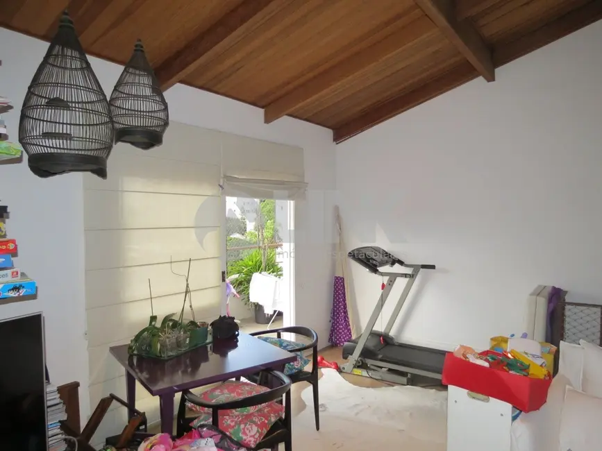 Apartamento com 1 quarto à venda, 117m2 em Moinhos de Vento, Porto Alegre - RS - imagem 6 Foto 6 de Apartamento com 1 quarto à venda, 117m2 em Moinhos de Vento, Porto Alegre - RS