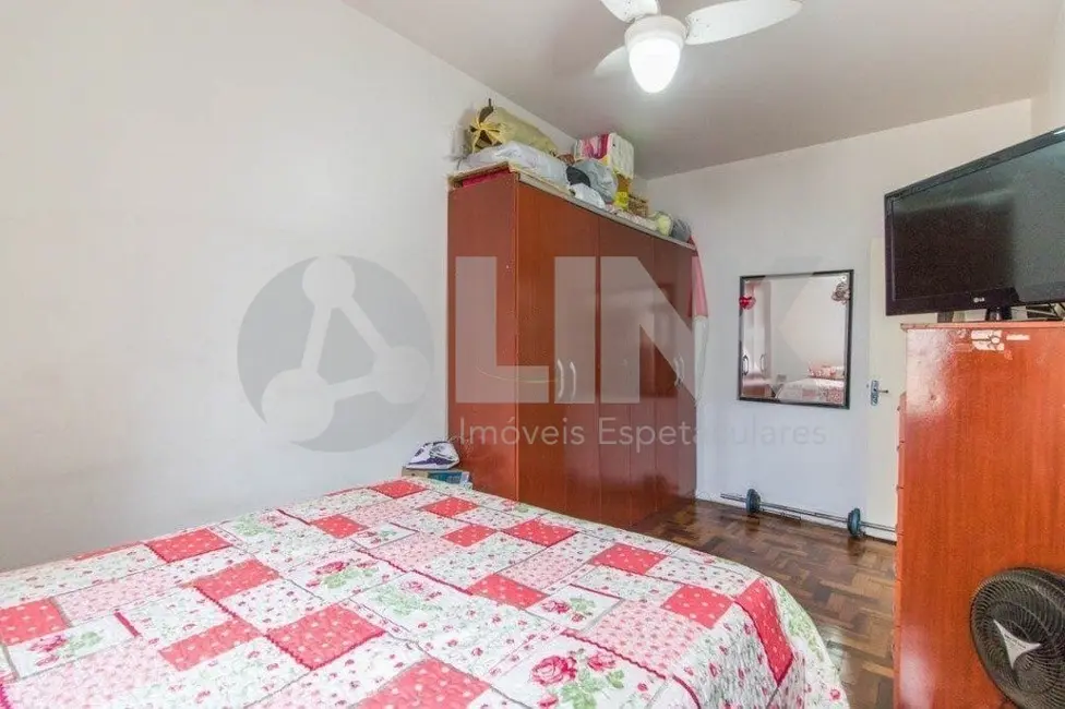 Apartamento com 2 quartos à venda, 68m2 em Passo da Areia, Porto Alegre - RS - imagem 6 Foto 6 de Apartamento com 2 quartos à venda, 68m2 em Passo da Areia, Porto Alegre - RS