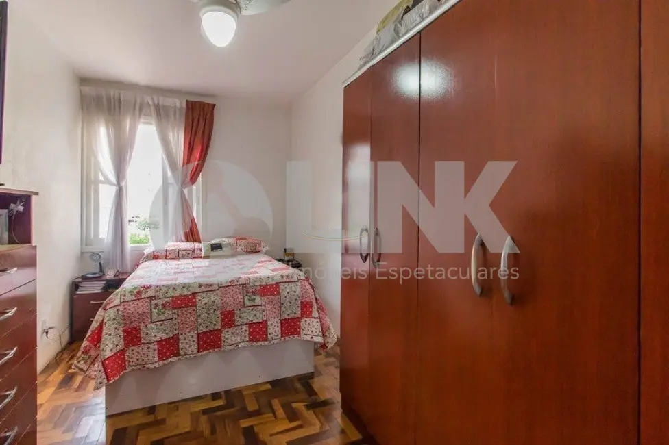 Apartamento com 2 quartos à venda, 68m2 em Passo da Areia, Porto Alegre - RS - imagem 5 Foto 5 de Apartamento com 2 quartos à venda, 68m2 em Passo da Areia, Porto Alegre - RS
