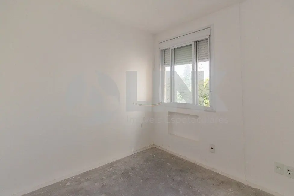 Foto 9 de Apartamento com 3 quartos à venda, 82m2 em Passo da Areia, Porto Alegre - RS