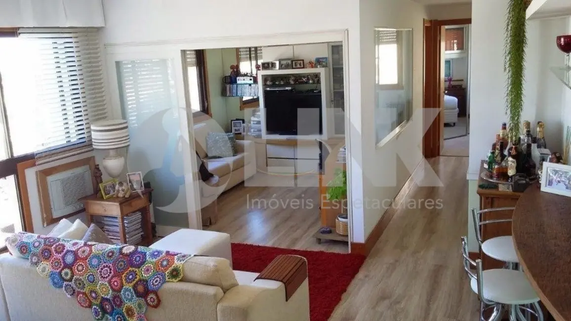 Foto 2 de Apartamento com 3 quartos à venda, 87m2 em Passo da Areia, Porto Alegre - RS