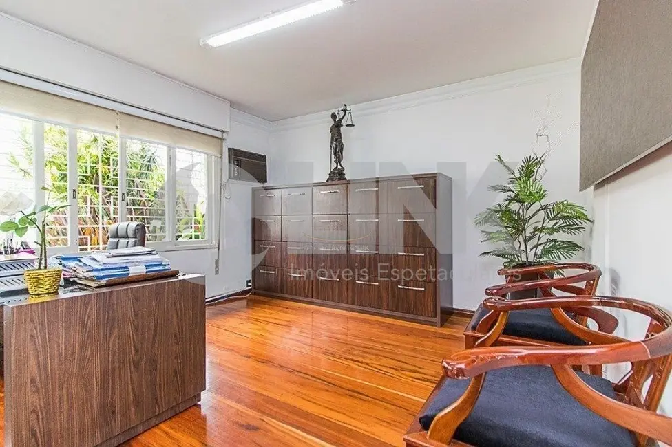 Casa com 5 quartos à venda, 800m2 em Jardim Botânico, Porto Alegre - RS - imagem 3 Foto 3 de Casa com 5 quartos à venda, 800m2 em Jardim Botânico, Porto Alegre - RS