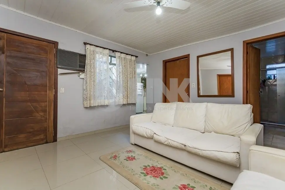 Casa com 3 quartos à venda, 140m2 em Passo da Areia, Porto Alegre - RS - imagem 7 Foto 7 de Casa com 3 quartos à venda, 140m2 em Passo da Areia, Porto Alegre - RS