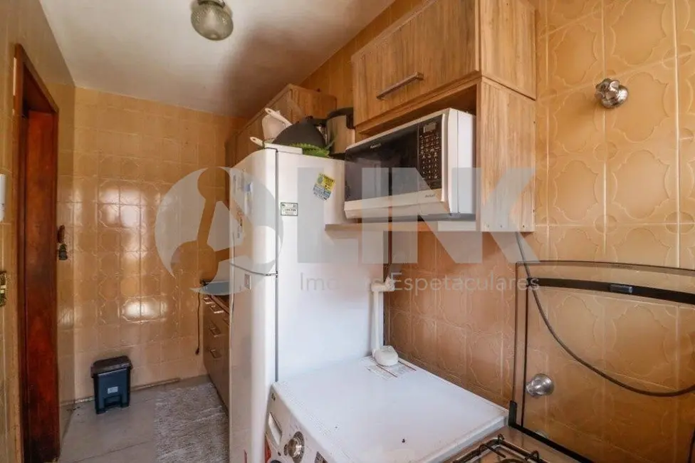 Apartamento com 3 quartos à venda, 63m2 em Petrópolis, Porto Alegre - RS - imagem 8 Foto 8 de Apartamento com 3 quartos à venda, 63m2 em Petrópolis, Porto Alegre - RS