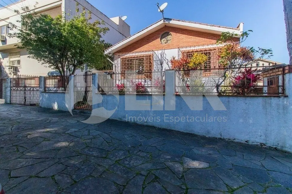 Foto 2 de Casa com 4 quartos à venda, 170m2 em Jardim São Pedro, Porto Alegre - RS