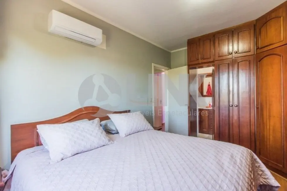 Foto 8 de Apartamento com 3 quartos à venda, 200m2 em Jardim Itu, Porto Alegre - RS