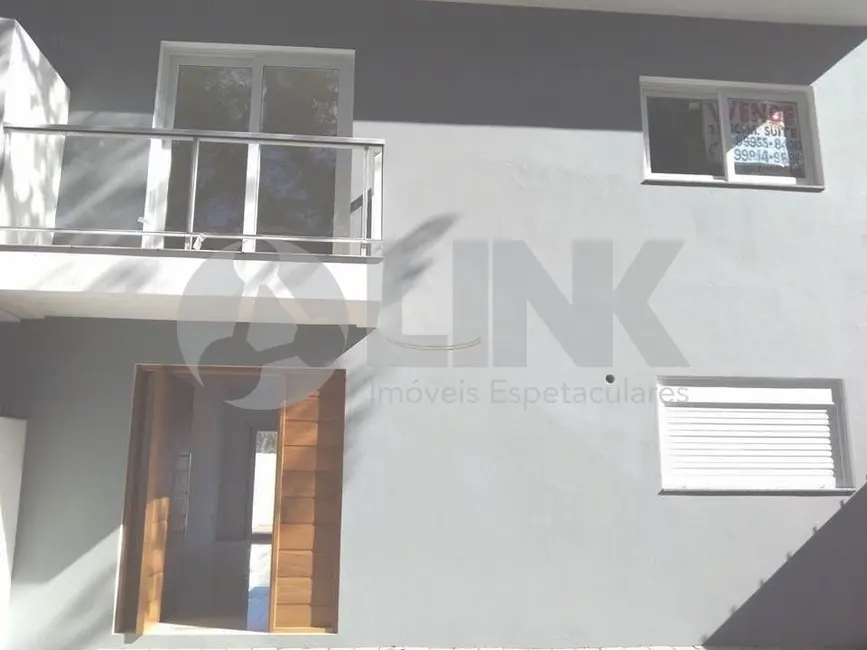 Foto 2 de Casa com 3 quartos à venda, 240m2 em Guarujá, Porto Alegre - RS