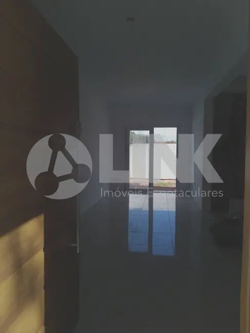 Foto 3 de Casa com 3 quartos à venda, 240m2 em Guarujá, Porto Alegre - RS