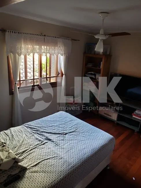 Casa de Condomínio com 4 quartos à venda, 236m2 em Agronomia, Porto Alegre - RS - imagem 7 Foto 7 de Casa de Condomínio com 4 quartos à venda, 236m2 em Agronomia, Porto Alegre - RS