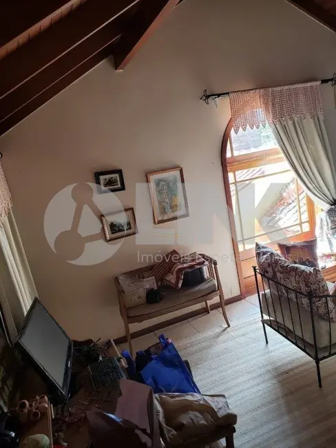 Casa de Condomínio com 4 quartos à venda, 236m2 em Agronomia, Porto Alegre - RS - imagem 6 Foto 6 de Casa de Condomínio com 4 quartos à venda, 236m2 em Agronomia, Porto Alegre - RS