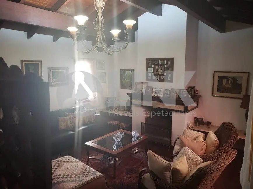 Casa de Condomínio com 4 quartos à venda, 236m2 em Agronomia, Porto Alegre - RS - imagem 3 Foto 3 de Casa de Condomínio com 4 quartos à venda, 236m2 em Agronomia, Porto Alegre - RS
