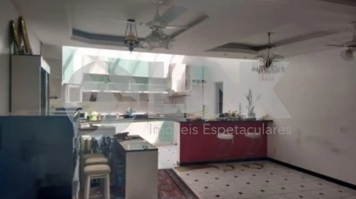 Foto 2 de Casa com 2 quartos à venda, 179m2 em Jardim Itu, Porto Alegre - RS