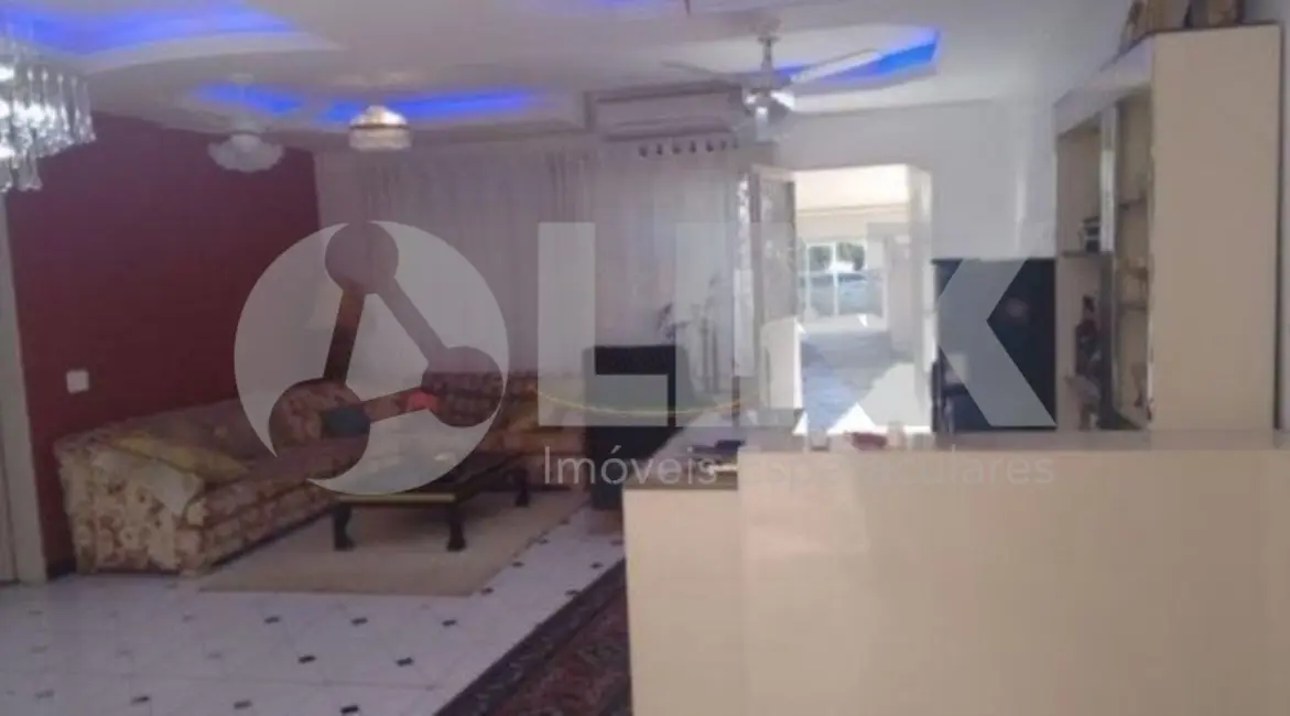 Foto 1 de Casa com 2 quartos à venda, 179m2 em Jardim Itu, Porto Alegre - RS
