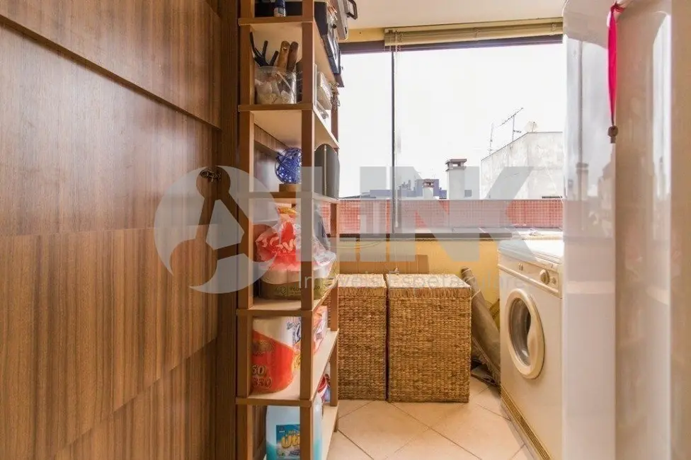 Foto 8 de Apartamento com 3 quartos à venda, 260m2 em Jardim Itu, Porto Alegre - RS
