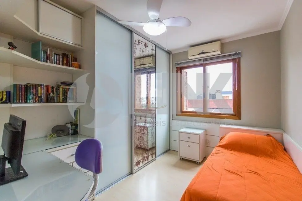 Foto 9 de Apartamento com 3 quartos à venda, 260m2 em Jardim Itu, Porto Alegre - RS