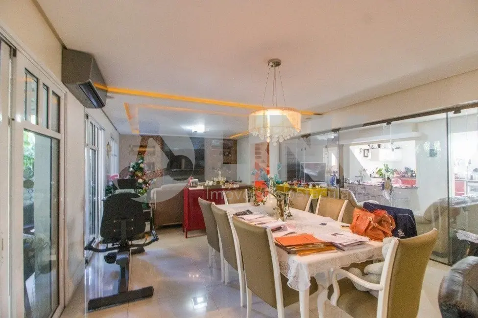 Foto 4 de Casa de Condomínio com 4 quartos à venda, 446m2 em Jardim Carvalho, Porto Alegre - RS