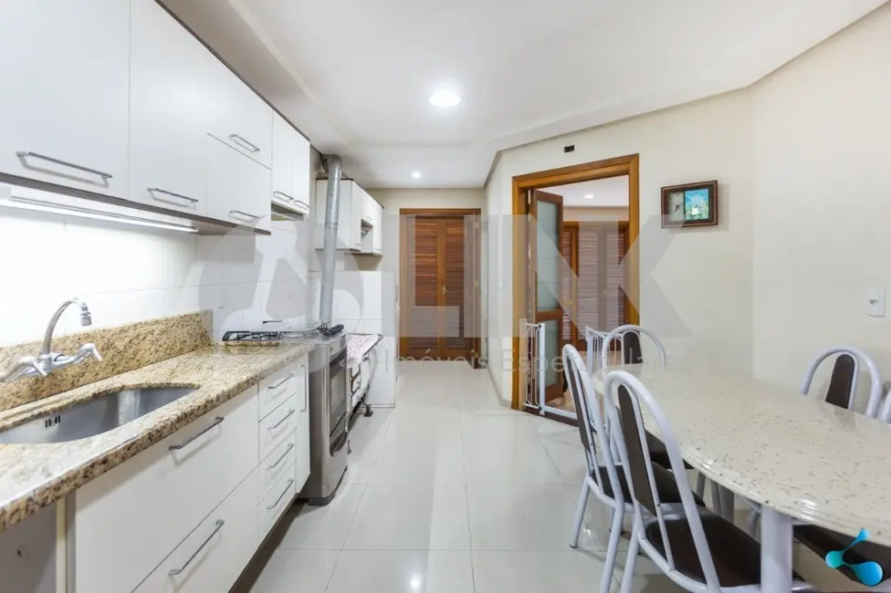 Foto 3 de Casa de Condomínio com 4 quartos à venda, 251m2 em Sarandi, Porto Alegre - RS