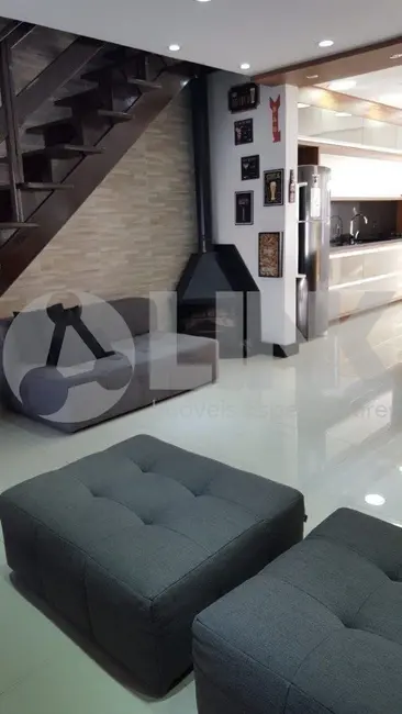 Casa de Condomínio com 3 quartos à venda, 144m2 em Mário Quintana, Porto Alegre - RS - imagem 4 Foto 4 de Casa de Condomínio com 3 quartos à venda, 144m2 em Mário Quintana, Porto Alegre - RS