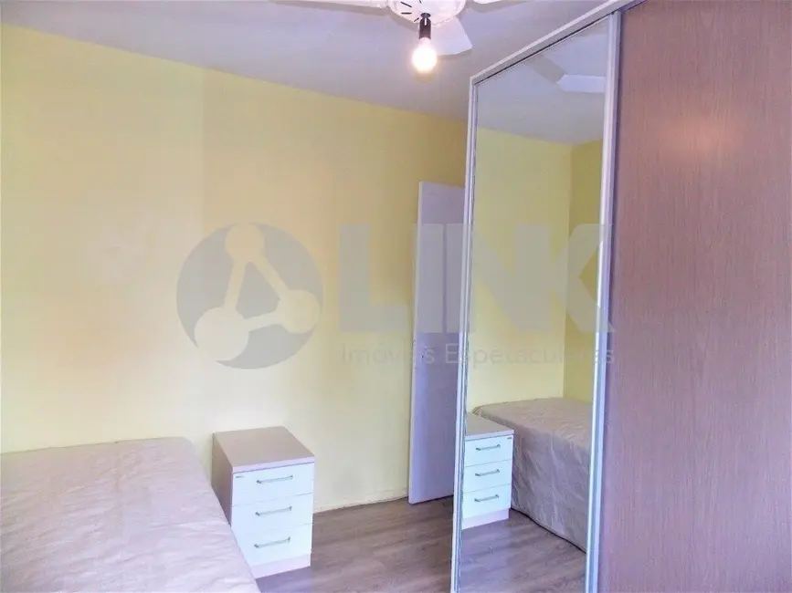 Foto 8 de Apartamento com 3 quartos à venda, 156m2 em Jardim Itu, Porto Alegre - RS