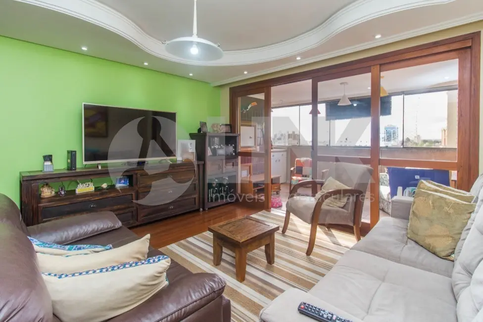 Foto 5 de Apartamento com 3 quartos à venda, 132m2 em Vila Ipiranga, Porto Alegre - RS
