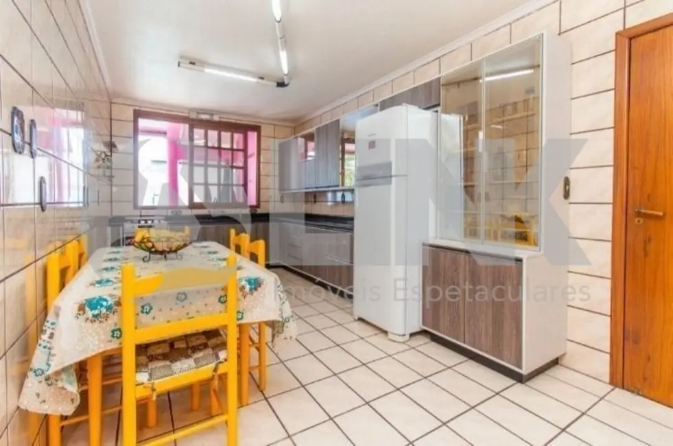 Foto 6 de Casa com 4 quartos à venda, 259m2 em Jardim Itu, Porto Alegre - RS