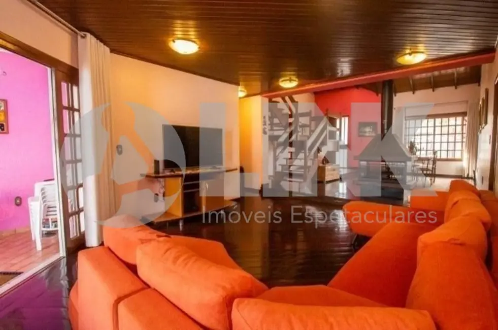 Foto 3 de Casa com 4 quartos à venda, 259m2 em Jardim Itu, Porto Alegre - RS