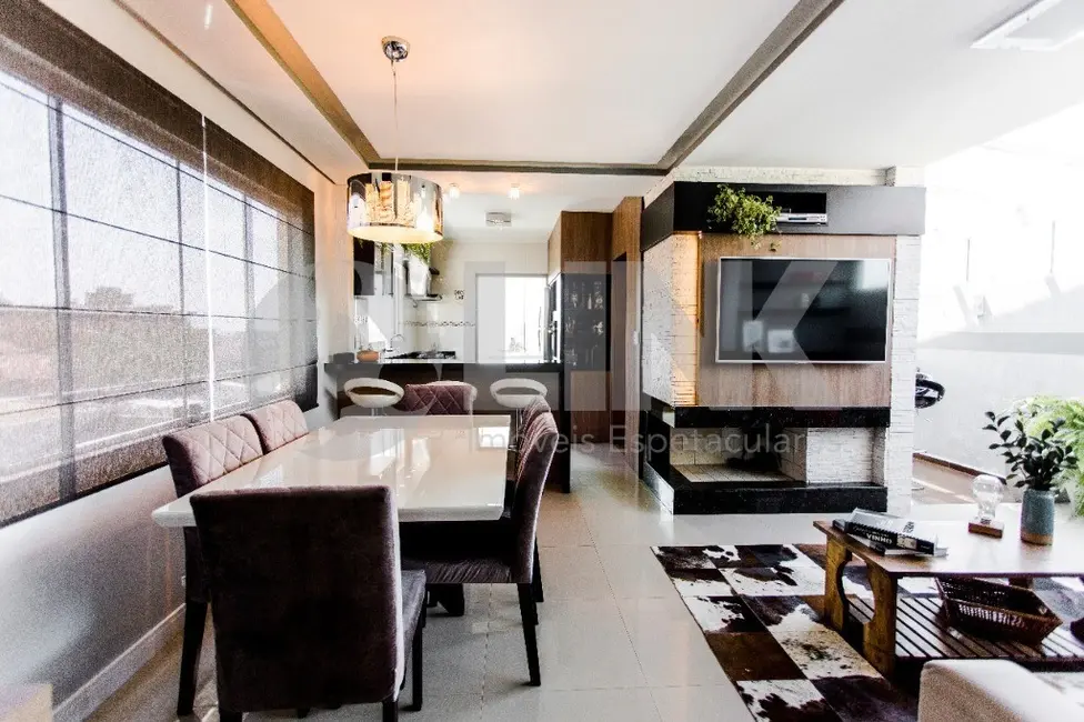 Apartamento com 3 quartos à venda, 164m2 em Vila Ipiranga, Porto Alegre - RS - imagem 2 Foto 2 de Apartamento com 3 quartos à venda, 164m2 em Vila Ipiranga, Porto Alegre - RS