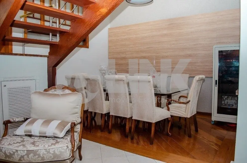 Foto 5 de Casa com 5 quartos à venda, 550m2 em Chácara das Pedras, Porto Alegre - RS