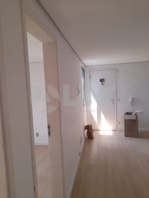 Foto 2 de Apartamento com 2 quartos à venda, 38m2 em Jardim Leopoldina, Porto Alegre - RS