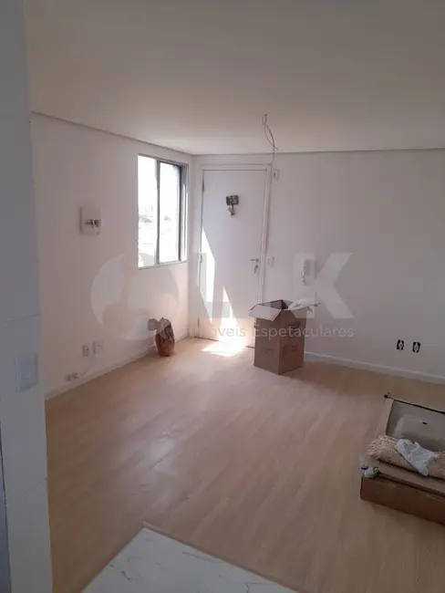 Foto 1 de Apartamento com 2 quartos à venda, 38m2 em Jardim Leopoldina, Porto Alegre - RS