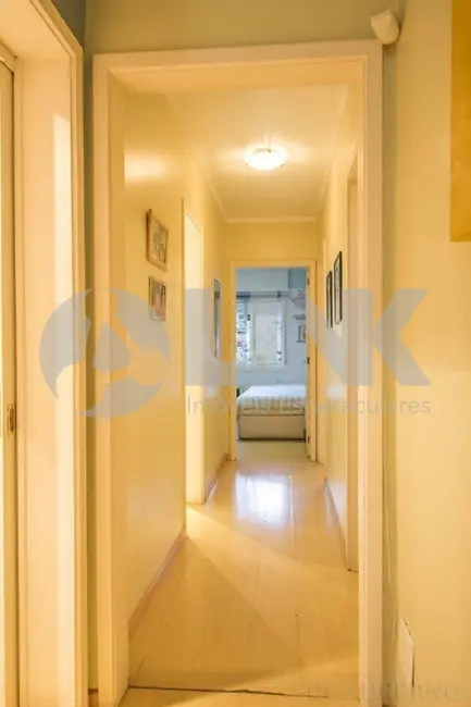 Apartamento com 3 quartos à venda, 94m2 em Petrópolis, Porto Alegre - RS - imagem 7 Foto 7 de Apartamento com 3 quartos à venda, 94m2 em Petrópolis, Porto Alegre - RS