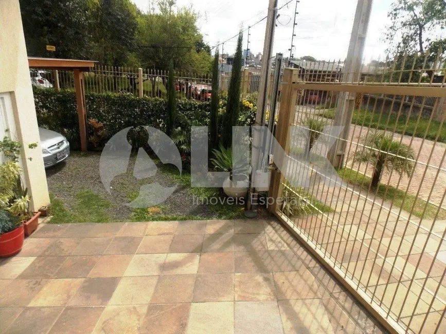 Casa com 3 quartos à venda, 183m2 em Jardim Itu, Porto Alegre - RS - imagem 6 Foto 6 de Casa com 3 quartos à venda, 183m2 em Jardim Itu, Porto Alegre - RS