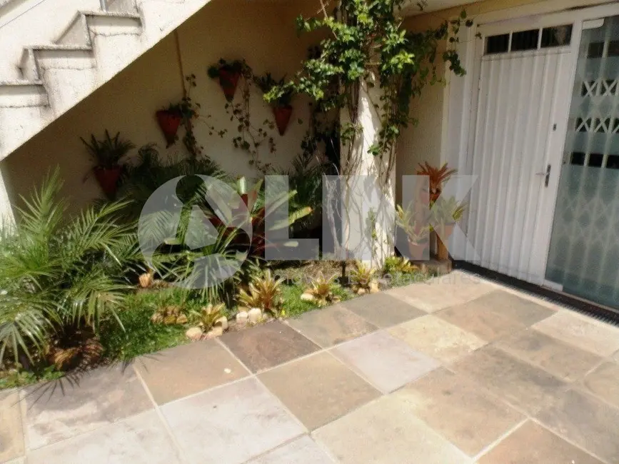 Casa com 3 quartos à venda, 183m2 em Jardim Itu, Porto Alegre - RS - imagem 7 Foto 7 de Casa com 3 quartos à venda, 183m2 em Jardim Itu, Porto Alegre - RS