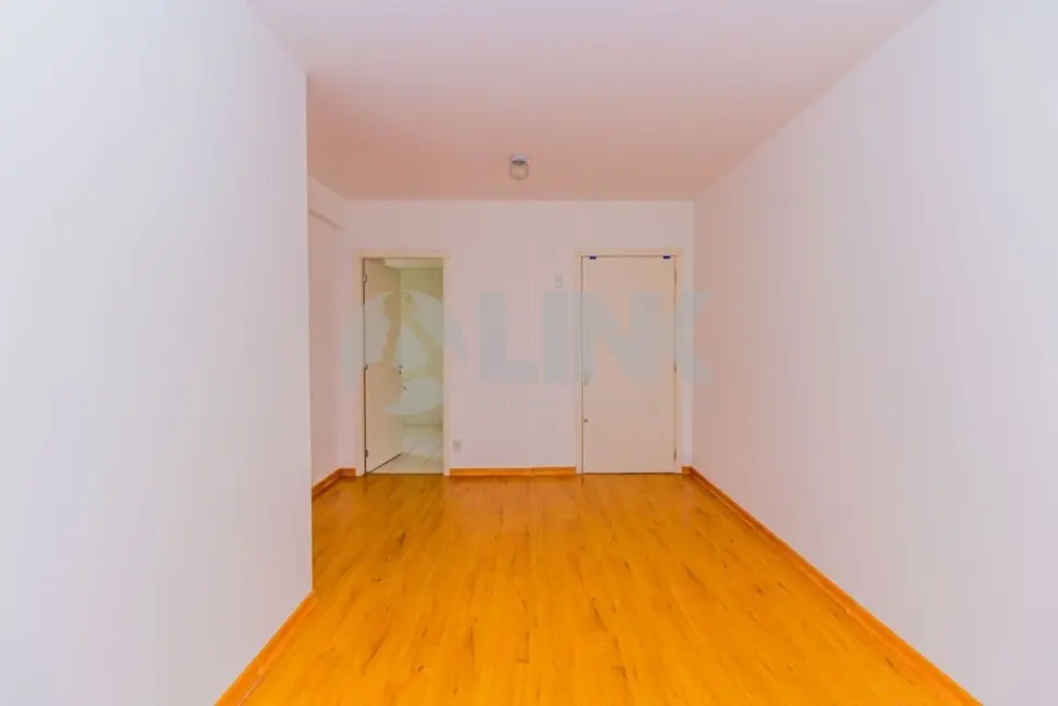 Foto 3 de Apartamento com 3 quartos à venda, 65m2 em Santo Antônio, Porto Alegre - RS