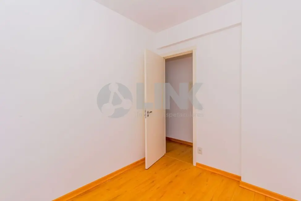 Foto 9 de Apartamento com 3 quartos à venda, 65m2 em Santo Antônio, Porto Alegre - RS