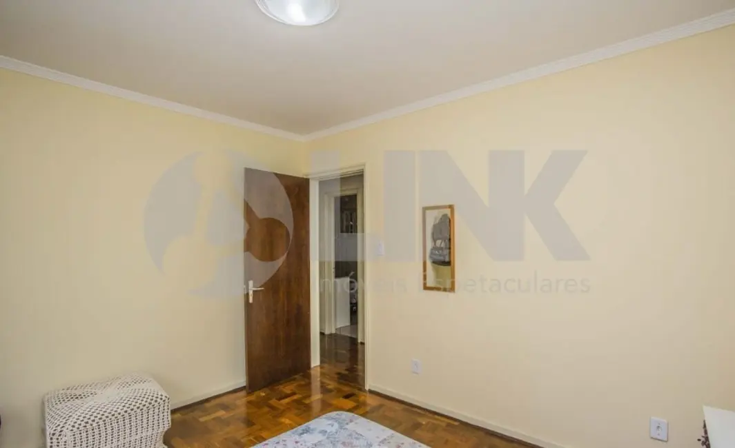 Apartamento com 3 quartos à venda, 131m2 em Menino Deus, Porto Alegre - RS - imagem 4 Foto 4 de Apartamento com 3 quartos à venda, 131m2 em Menino Deus, Porto Alegre - RS