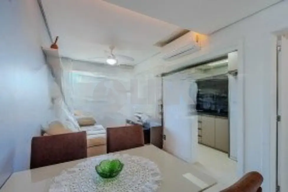 Apartamento com 1 quarto à venda, 66m2 em Passo da Areia, Porto Alegre - RS - imagem 3 Foto 3 de Apartamento com 1 quarto à venda, 66m2 em Passo da Areia, Porto Alegre - RS