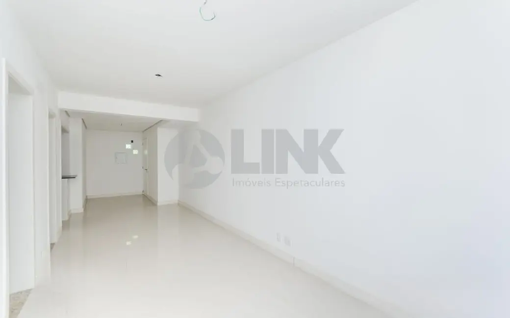 Apartamento com 1 quarto à venda, 55m2 em Passo da Areia, Porto Alegre - RS - imagem 4 Foto 4 de Apartamento com 1 quarto à venda, 55m2 em Passo da Areia, Porto Alegre - RS