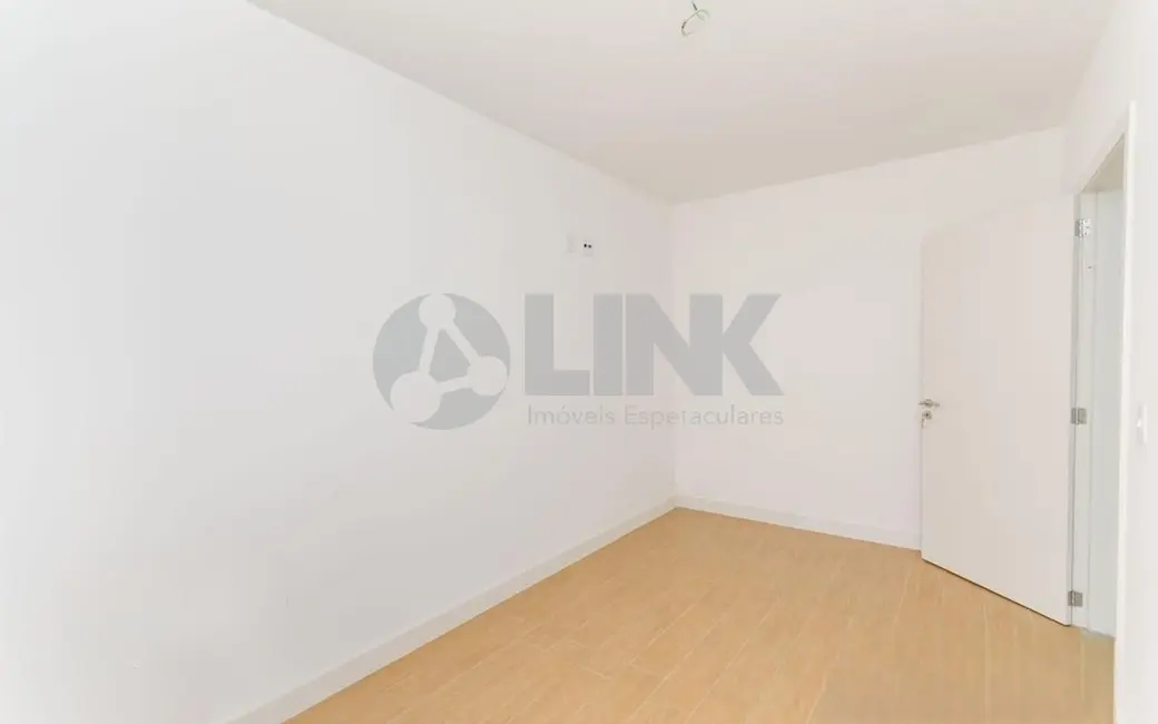 Apartamento com 1 quarto à venda, 55m2 em Passo da Areia, Porto Alegre - RS - imagem 8 Foto 8 de Apartamento com 1 quarto à venda, 55m2 em Passo da Areia, Porto Alegre - RS