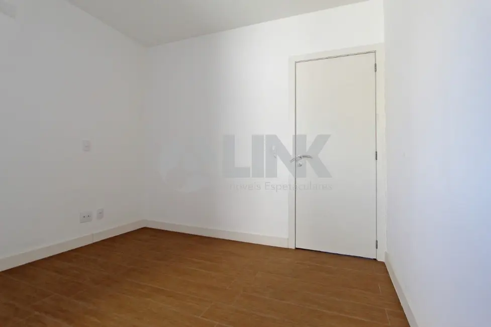 Foto 7 de Apartamento com 1 quarto à venda, 62m2 em Passo da Areia, Porto Alegre - RS