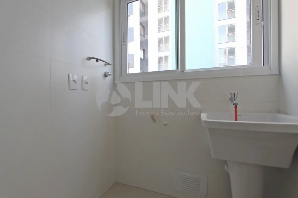 Foto 4 de Apartamento com 1 quarto à venda, 62m2 em Passo da Areia, Porto Alegre - RS