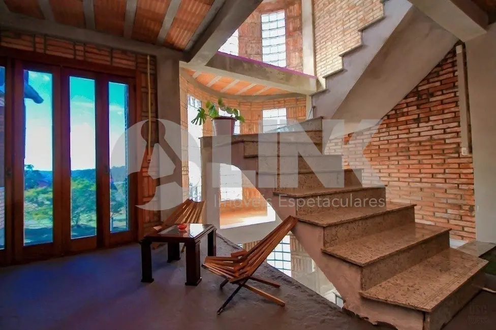 Casa com 5 quartos à venda, 600m2 em Jardim Leopoldina, Porto Alegre - RS - imagem 5 Foto 5 de Casa com 5 quartos à venda, 600m2 em Jardim Leopoldina, Porto Alegre - RS