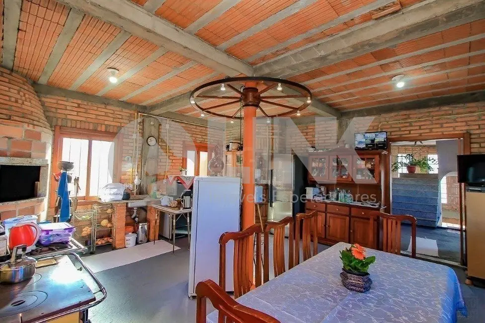 Foto 2 de Casa com 5 quartos à venda, 600m2 em Jardim Leopoldina, Porto Alegre - RS