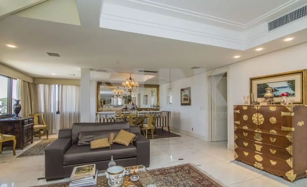 Foto 3 de Apartamento com 4 quartos à venda, 600m2 em Três Figueiras, Porto Alegre - RS